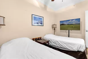 13941 Clubhouse Dr, Tampa, FL 33618 - Photo 21