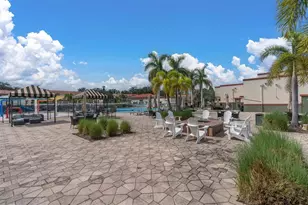 13941 Clubhouse Dr, Tampa, FL 33618 - Photo 27
