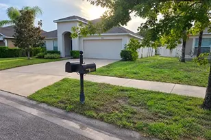8018 Cherry Branch Dr, Ruskin, FL 33573 - Photo 1
