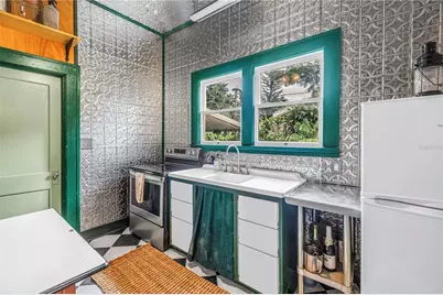 3923 Haines Road N, Saint Petersburg, FL 33703 - Photo 27