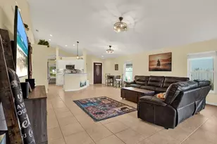 7123 48th Ave E, Palmetto, FL 34221 - Photo 7