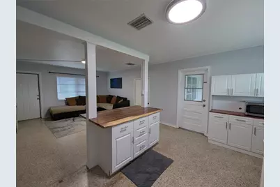 8723 N 27th Street, Tampa, FL 33604 - Photo 15