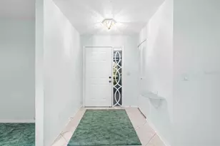 1613 Laughton Pl, Sun City Center, FL 33573 - Photo 7