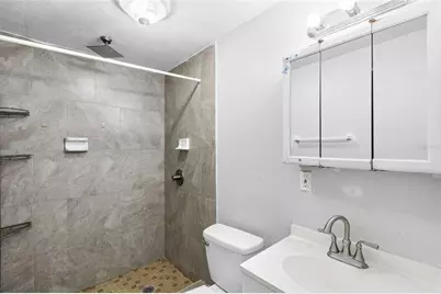 2313 E 111th Ave, Tampa, FL 33612 - Photo 25