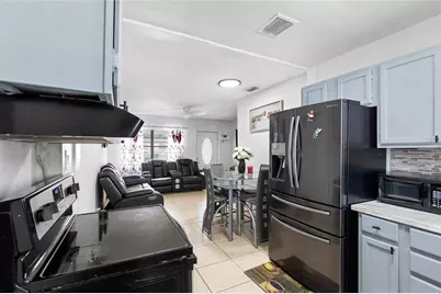 2313 E 111th Ave, Tampa, FL 33612 - Photo 15