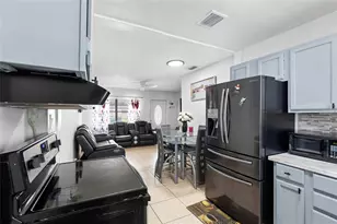 2313 E 111th Ave, Tampa, FL 33612 - Photo 15