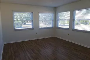1212 Fordham Dr, Sun City Center, FL 33573 - Photo 9