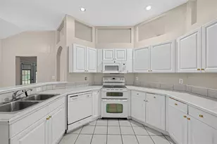 526 NW Savannah Cir, Lake City, FL 32055 - Photo 15