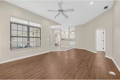 526 NW Savannah Circle, Lake City, FL 32055 - Photo 9