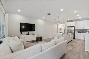 9208 Fox Sparrow Rd, Tampa, FL 33626 - Photo 9