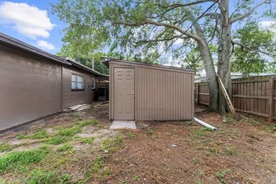 9009 1st Street NE, Saint Petersburg, FL 33702 - Photo 35