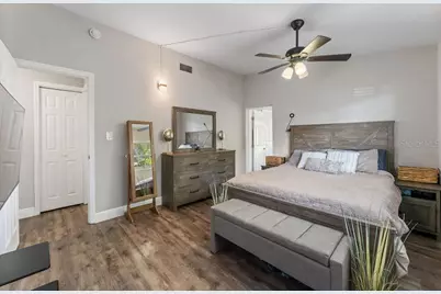 9009 1st Street NE, Saint Petersburg, FL 33702 - Photo 25