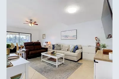 5925 Trailwinds Drive #925, Fort Myers, FL 33907 - Photo 5