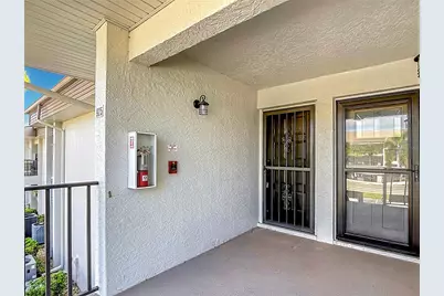 5925 Trailwinds Drive #925, Fort Myers, FL 33907 - Photo 3