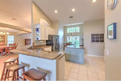 5847 Heronrise Crescent Drive, Lithia, FL 33547 - Photo 7