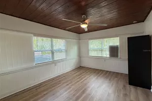 101 W Lemon St, Tarpon Springs, FL 34689 - Photo 3
