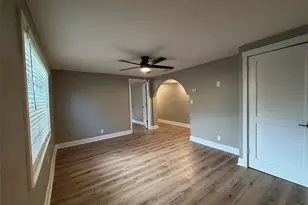 101 W Lemon St, Tarpon Springs, FL 34689 - Photo 7
