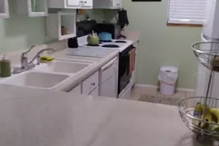 2117 Lakewood Club Dr S, Saint Petersburg, FL 33712 - Photo 5
