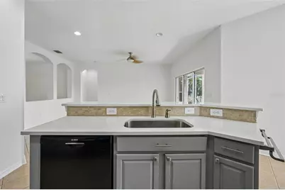 1810 Mira Lago Circle, Ruskin, FL 33570 - Photo 17