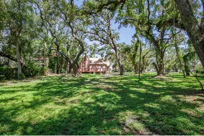 1510 22nd Avenue S, Saint Petersburg, FL 33705 - Photo 11