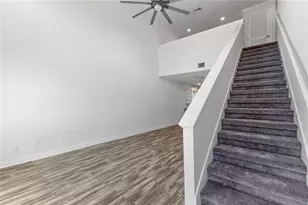 8702-8708 Kenyon View Ct, Tampa, FL 33614 - Photo 19