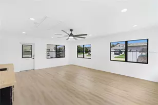 2723 Lynnhurst St, Sarasota, FL 34239 - Photo 15