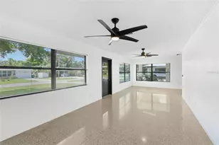 2723 Lynnhurst St, Sarasota, FL 34239 - Photo 11