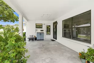 2723 Lynnhurst St, Sarasota, FL 34239 - Photo 3