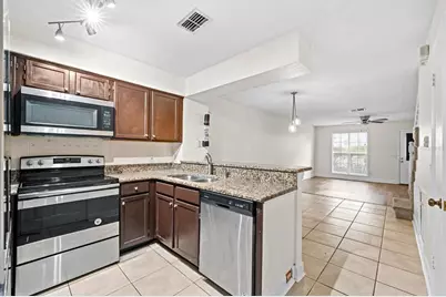 11317 Stratton Park Drive, Temple Terrace, FL 33617 - Photo 15
