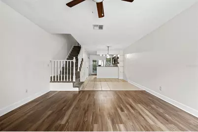 11317 Stratton Park Drive, Temple Terrace, FL 33617 - Photo 9
