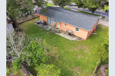 802 Papaya Drive, Tampa, FL 33619 - Photo 3
