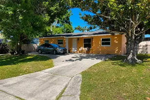 802 Papaya Dr, Tampa, FL 33619 - Photo 1