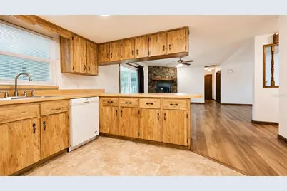 35025 Raintree Dr, Fruitland Park, FL 34731 - Photo 15