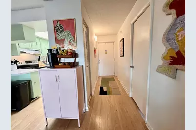 1200 37th Street N #302, Saint Petersburg, FL 33713 - Photo 5