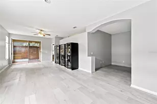 19126 White Wing Pl, Tampa, FL 33647 - Photo 5