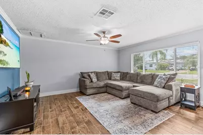 1707 Hibiscus Circle N, Oldsmar, FL 34677 - Photo 13