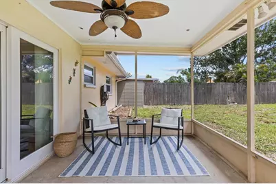 1707 Hibiscus Circle N, Oldsmar, FL 34677 - Photo 5