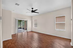 1824 Atlantic Dr, Ruskin, FL 33570 - Photo 9
