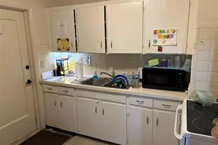 2627 38th Ave N, Saint Petersburg, FL 33713 - Photo 3