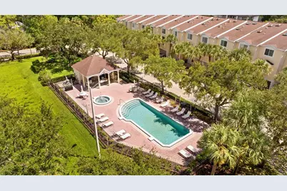 106 Brent Circle, Oldsmar, FL 34677 - Photo 5