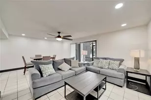 6301 Newtown Cir, Tampa, FL 33615 - Photo 21