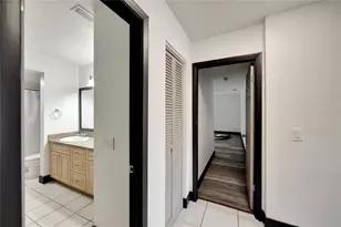 6301 Newtown Cir, Tampa, FL 33615 - Photo 39