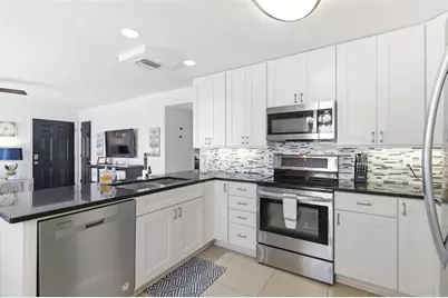 5280 Coquina Key Drive SE #A, Saint Petersburg, FL 33705 - Photo 17