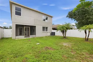 7876 Carriage Pointe Dr, Gibsonton, FL 33534 - Photo 25