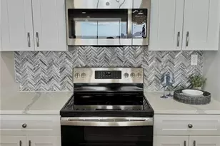 450 S Gulfview Blvd, Clearwater Beach, FL 33767 - Photo 9