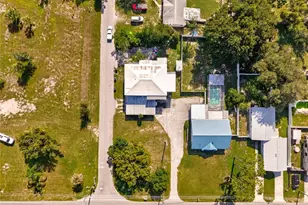 6106 12th St, Zephyrhills, FL 33542 - Photo 7