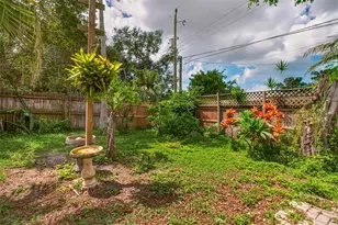 11420 Oval Dr W, Largo, FL 33774 - Photo 31