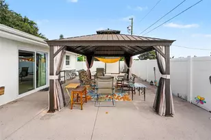 8911 113th St, Seminole, FL 33772 - Photo 19