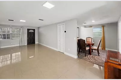 8911 113th Street, Seminole, FL 33772 - Photo 3