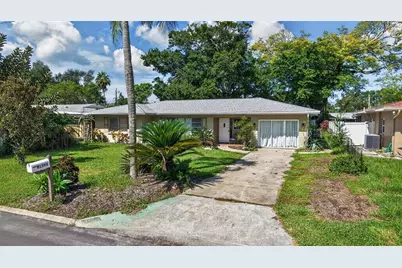 11598 Oval Drive W, Largo, FL 33774 - Photo 1